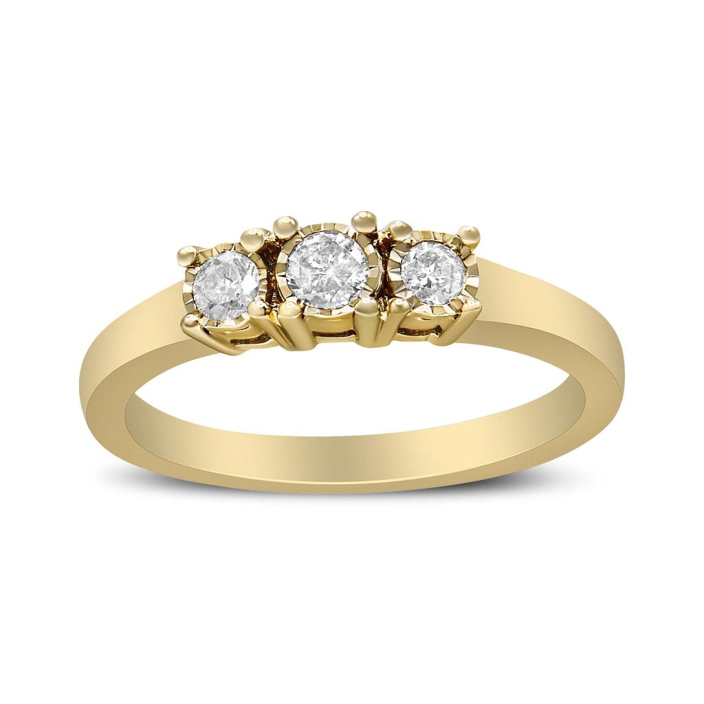 14K Yellow Gold Plated .925 Sterling Silver 1/4 Cttw Diamond 3 Stone Illusion Plate Ring (J-K Color, I1-I2 Clarity) Ring Size-7.0