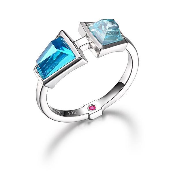 RR4LA2Y25-W-7 Sterling Silver PARADOX Blue Topaz Cubic Zirconia Ring Size 7