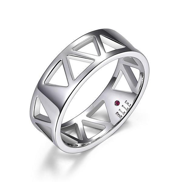 RR4LA9JA0-W-7 Sterling Silver Triangular Pattern Slim Band Ring. Size 7